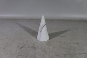 Ceramic cone dia 8x16cm - marble