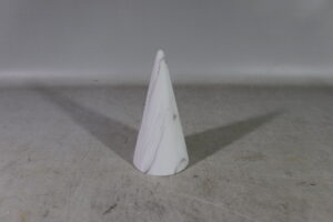 Ceramic cone dia 10x21cm - marble