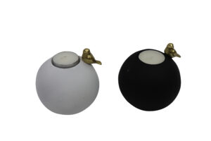 Polyresin tealight holder 10x9.5x10.5cm