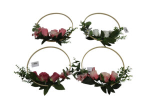 wooden ring w/roses d.30cm