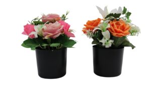 Mixed flowers in plastic pot 26-28cmH