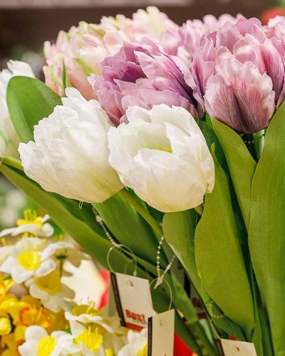 artificial-flowers-and-plants